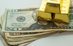 Dolar ve Altın Arasında Yatırım Portföyü Nasıl Oluşturulur?